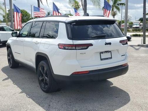 Bright White Clearcoat 2023 Jeep Grand Cherokee L Limited