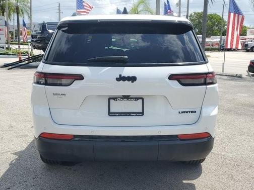 Bright White Clearcoat 2023 Jeep Grand Cherokee L Limited
