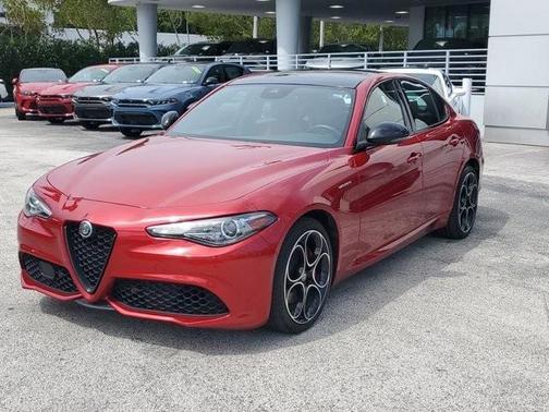 2022 Alfa Romeo Giulia Veloce