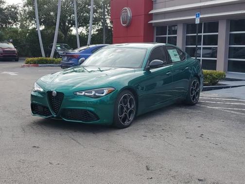 2025 Alfa Romeo Giulia Base