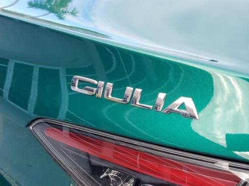 2025 Alfa Romeo Giulia Base