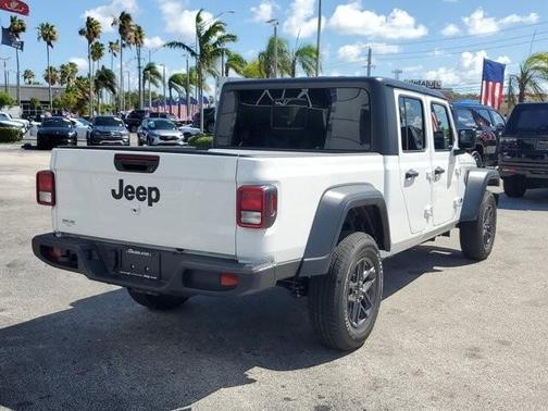 2025 Jeep Gladiator Sport