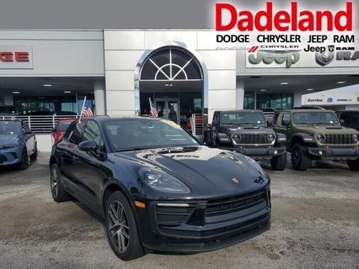 2022 Porsche Macan Base