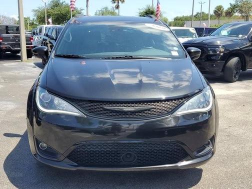 2019 Chrysler Pacifica Limited