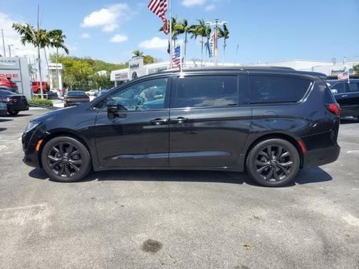 2019 Chrysler Pacifica Limited