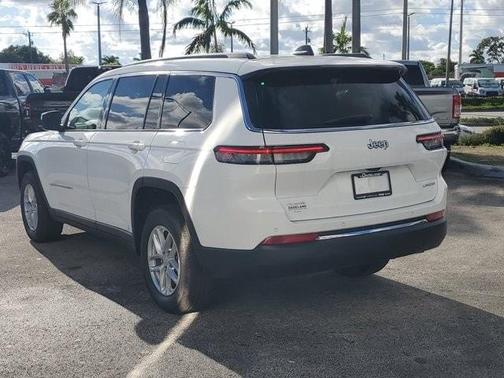 2025 Jeep Grand Cherokee L Laredo