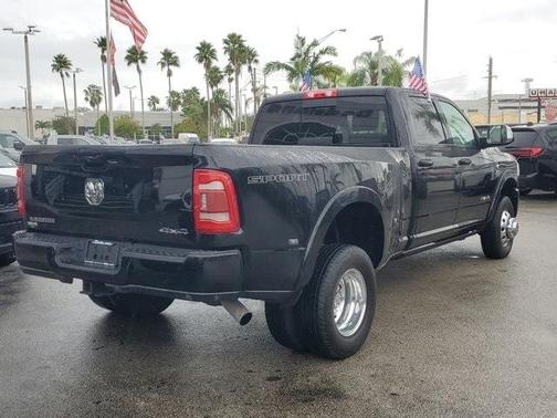 2022 RAM 3500 Laramie