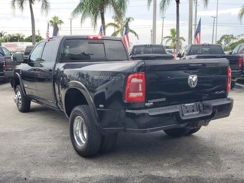 2022 RAM 3500 Laramie