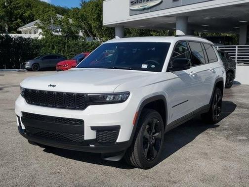 2025 Jeep Grand Cherokee L Laredo