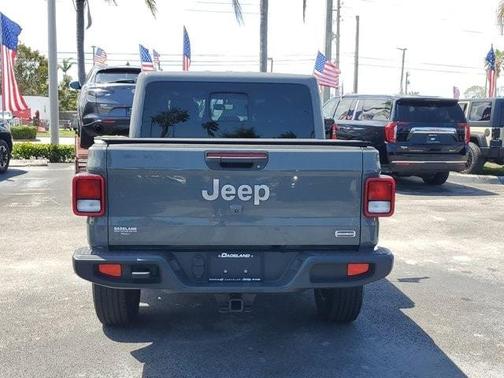 2021 Jeep Gladiator Overland