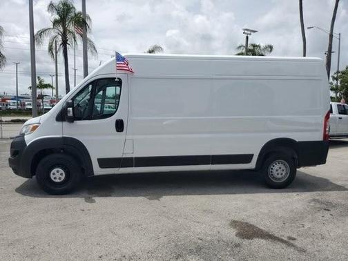 Bright White Clearcoat 2025 RAM ProMaster 2500 High Roof