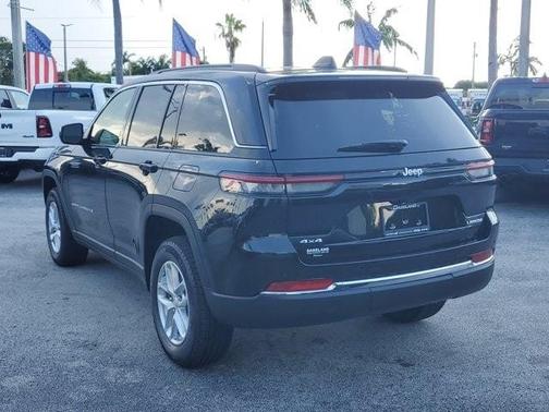 2025 Jeep Grand Cherokee Laredo X