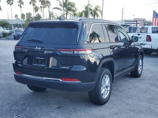 2025 Jeep Grand Cherokee Laredo X