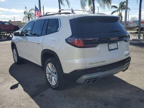 2024 GMC Acadia Elevation