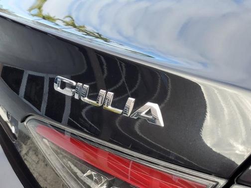 2025 Alfa Romeo Giulia Base