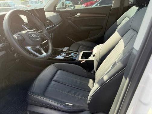 2024 Audi Q5 40 Premium