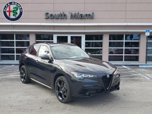 2025 Alfa Romeo Stelvio Base