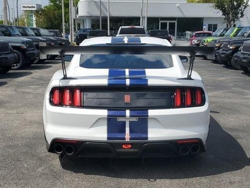 2020 Ford Shelby GT350 Base