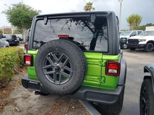 2025 Jeep Wrangler Sport