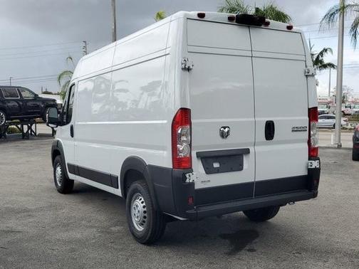 Bright White 2026 RAM ProMaster 2500 High Roof