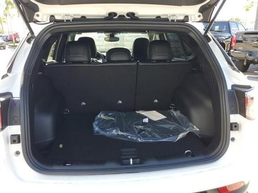 Bright White 2026 Jeep Compass Latitude