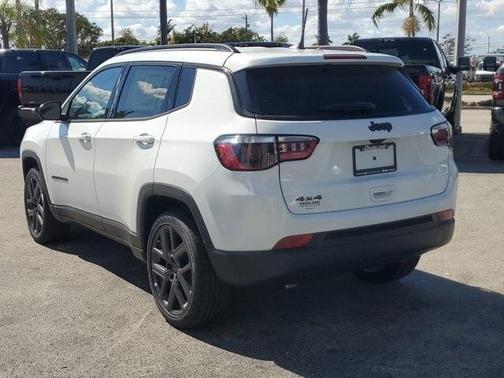 Bright White 2026 Jeep Compass Latitude