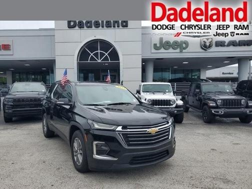 2023 Chevrolet Traverse LT Cloth