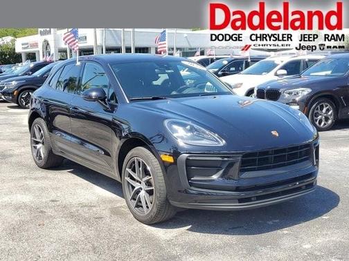2022 Porsche Macan Base