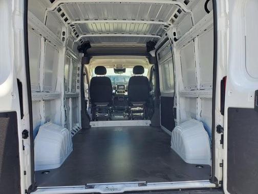 Bright White 2026 RAM ProMaster 2500 High Roof