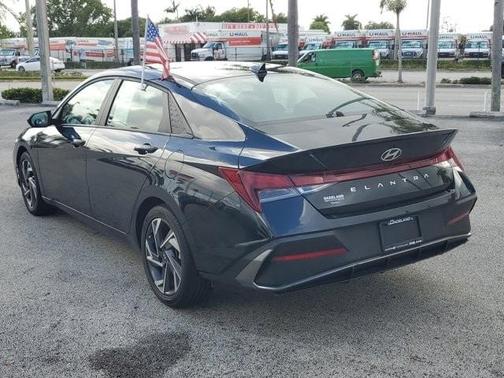 Black 2025 Hyundai ELANTRA SEL Sport