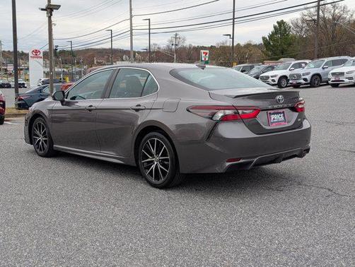 Predawn Gray Mica 2021 Toyota Camry SE