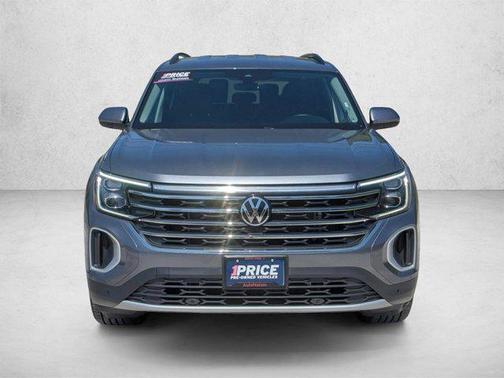 Deep Black Pearl 2025 Volkswagen Atlas 2.0T SE w/Technology 4MOTION