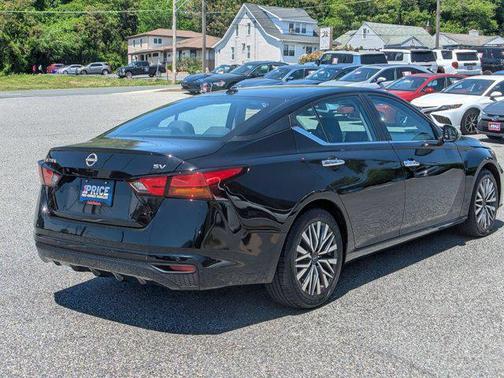 Super Black 2024 Nissan Altima 2.5 SV