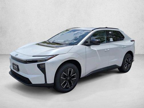 Wind Chill Pearl 2026 Toyota bZ XLE Plus
