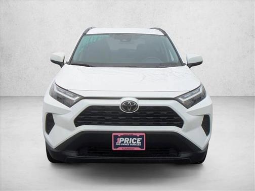 Ice Cap 2025 Toyota RAV4 XLE