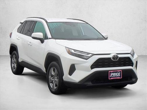 Ice Cap 2025 Toyota RAV4 XLE