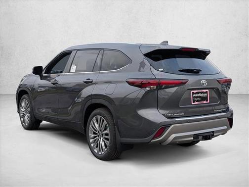 2025 Toyota Highlander Platinum