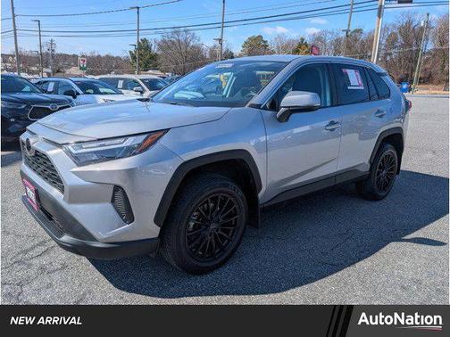 2023 Toyota RAV4 LE