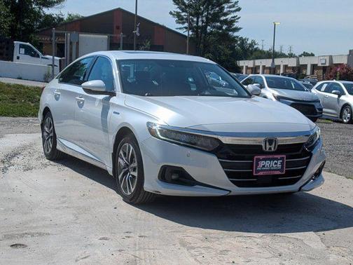 Platinum White Pearl 2022 Honda Accord Hybrid EX-L