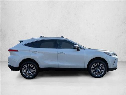 2022 Toyota Venza XLE