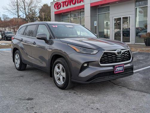 2023 Toyota Highlander LE