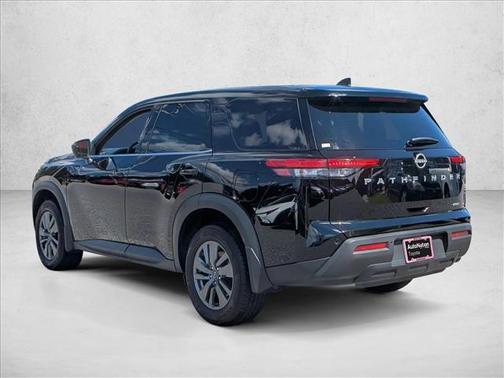 2024 Nissan Pathfinder S 4WD