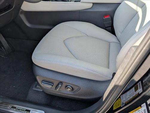 Midnight Black Metallic 2026 Toyota Grand Highlander Platinum