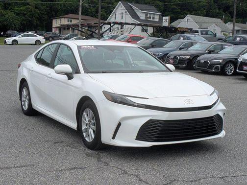 Ice Cap 2026 Toyota Camry LE