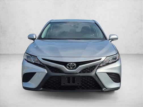 Celestial Silver Metallic 2019 Toyota Camry SE