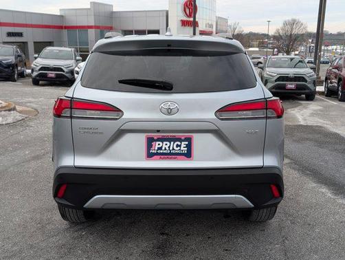 2024 Toyota Corolla Cross XLE