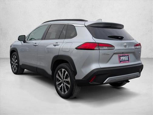 2024 Toyota Corolla Cross XLE