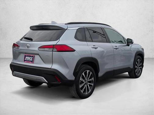 2024 Toyota Corolla Cross XLE