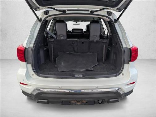 2017 Nissan Pathfinder SL