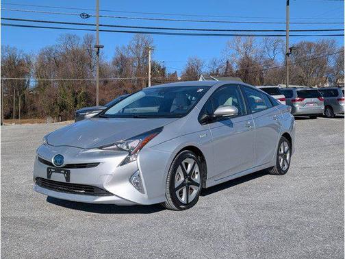 2016 Toyota Prius Three Touring